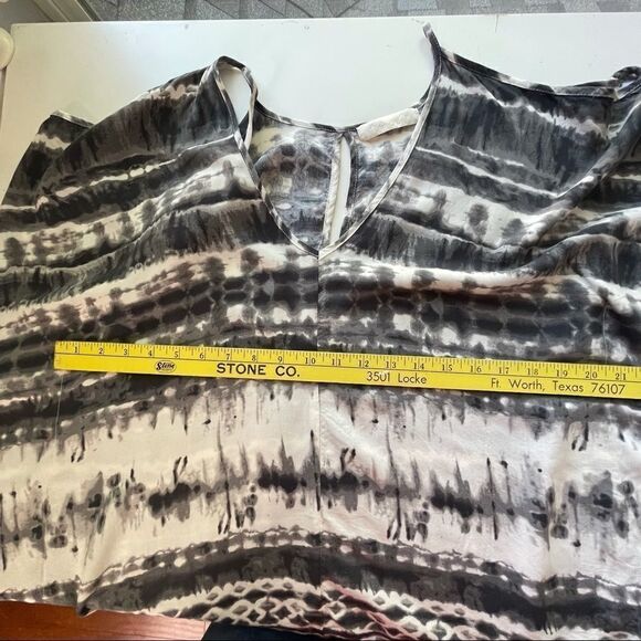 Stella Sky Gray and White Poncho Style Cold Shoulder Top - Picture 10 of 12